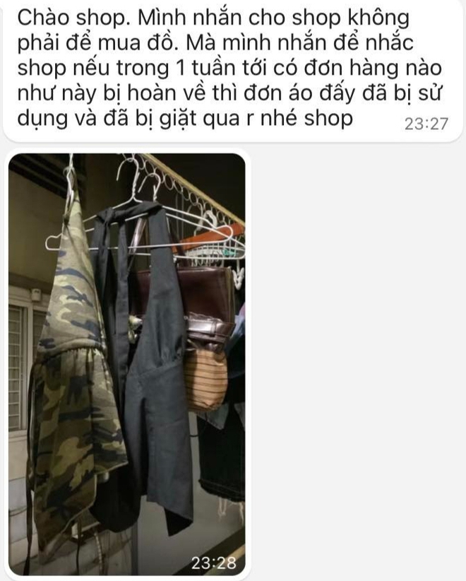 Cả cõi mạng tức giận: Cô gái “hoàn hàng” sau khi mặc 3 tiếng và dầm mưa tại concert Anh Trai Say Hi!- Ảnh 6. Cả cõi mạng tức giận: Cô gái “hoàn hàng” sau khi mặc 3 tiếng và dầm mưa tại concert Anh Trai Say Hi!- Ảnh 6.