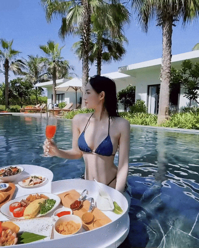 Bikini hè của "đệ nhất hot girl Hà Thành": Mẫu nào cũng sexy mãnh liệt, khoe trọn body 0% mỡ thừa!- Ảnh 15.