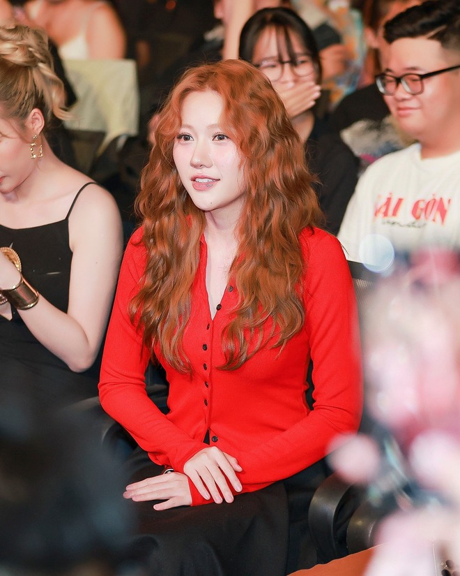 Diện mạo mới của em gái Trấn Thành nhận bão comment: Từ Hari Won, Triệu Lộ Tư đến bạn trai tin đồn đều bị réo- Ảnh 5.