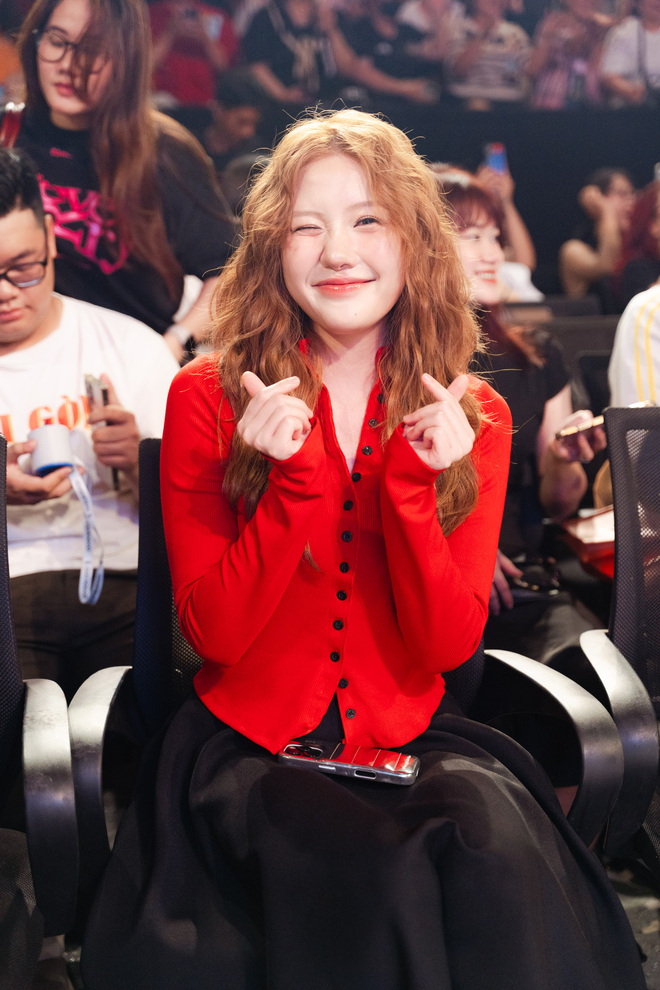 Diện mạo mới của em gái Trấn Thành nhận bão comment: Từ Hari Won, Triệu Lộ Tư đến bạn trai tin đồn đều bị réo- Ảnh 2.