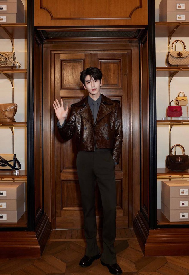 Trương Lăng Hách "đẹp hơn hoa", Mai Davika khoe lưng trần táo bạo tại show Gucci mới nhất- Ảnh 4.