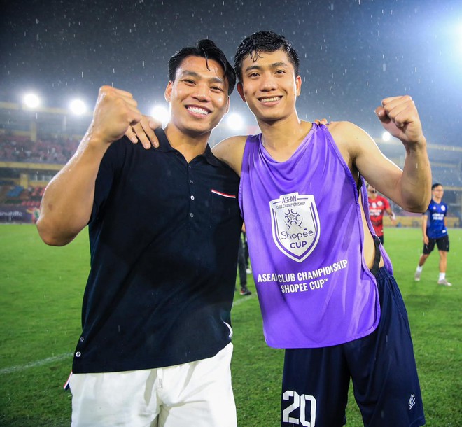 Chu Thanh Huyền lộ diện sau nghi vẫn thẩm mỹ, bị dân mạng nhắc vụ"rồng tôm", thái độ với mẹ Quang Hải gây chú ý- Ảnh 5.