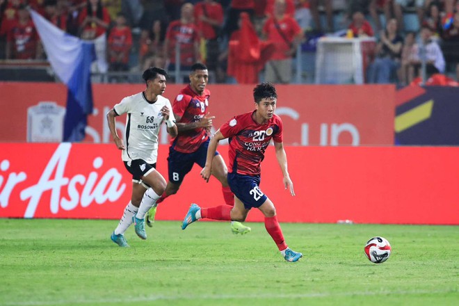 Chu Thanh Huyền lộ diện sau nghi vẫn thẩm mỹ, bị dân mạng nhắc vụ"rồng tôm", thái độ với mẹ Quang Hải gây chú ý- Ảnh 6.