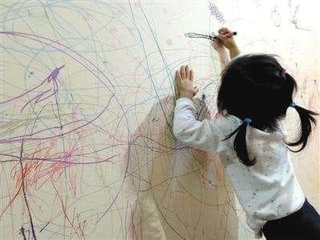Một thứ nhiều màu trên tường biệt thự nhà chồng “Hoa hậu nghèo nhất Việt Nam” khiến dân tình bàn tán rôm rả- Ảnh 5.