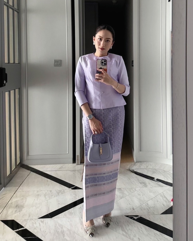 Nữ Thủ tướng trẻ nhất Thái Lan: Người sành chơi hàng hiệu thứ thiệt từ chính trường đến đời thường- Ảnh 7.