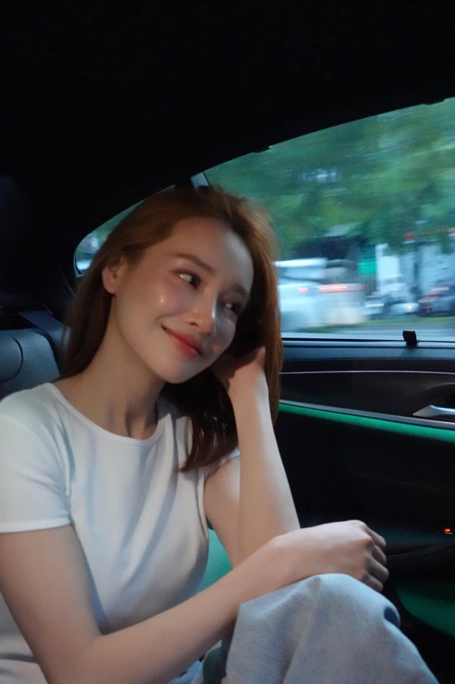 Nhã Phương khiến netizen ngỡ ngàng nhờ hình tượng "Song Hye Kyo Việt Nam"- Ảnh 3.