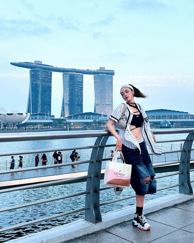 Mỹ nhân Việt múa “Song phượng kiếm” mượt như bước ra từ phim kiếm hiệp: Toát mồ hôi khi đọc đến profile- Ảnh 10.