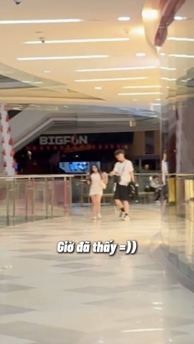 Khung cảnh "ngoài sức tưởng tượng" bên trong Vạn Hạnh Mall lúc nửa đêm- Ảnh 2.