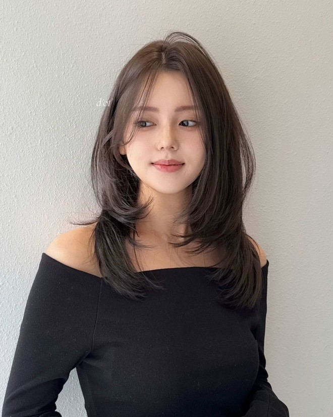 Hot nhất bây giờ chính là tóc đuôi uốn cụp với 5 kiểu siêu ngọt ngào, thu gọn gương mặt- Ảnh 9.
