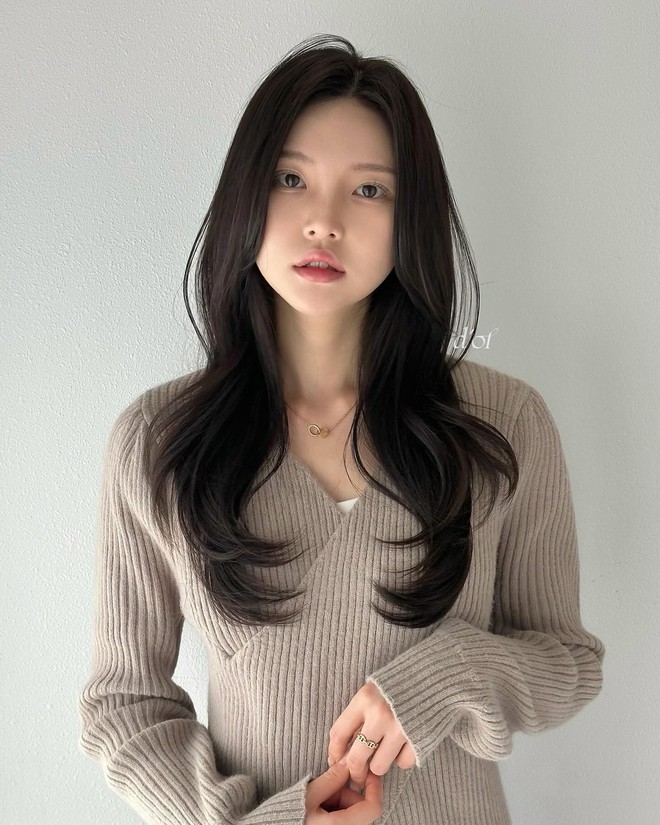 Hot nhất bây giờ chính là tóc đuôi uốn cụp với 5 kiểu siêu ngọt ngào, thu gọn gương mặt- Ảnh 14.