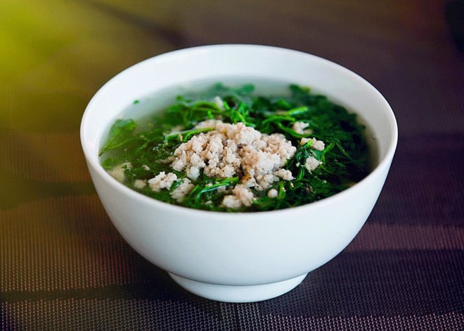 Loại rau "nhà nghèo" bổ hơn tổ yến, canxi gấp 36 lần nước hầm xương, chợ Việt bán nhiều vô kể- Ảnh 7.