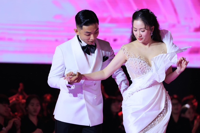 Đang nấu ăn, Khánh Thi bỗng nói 1 câu khiến Phan Hiển "lạnh sống lưng"- Ảnh 4.