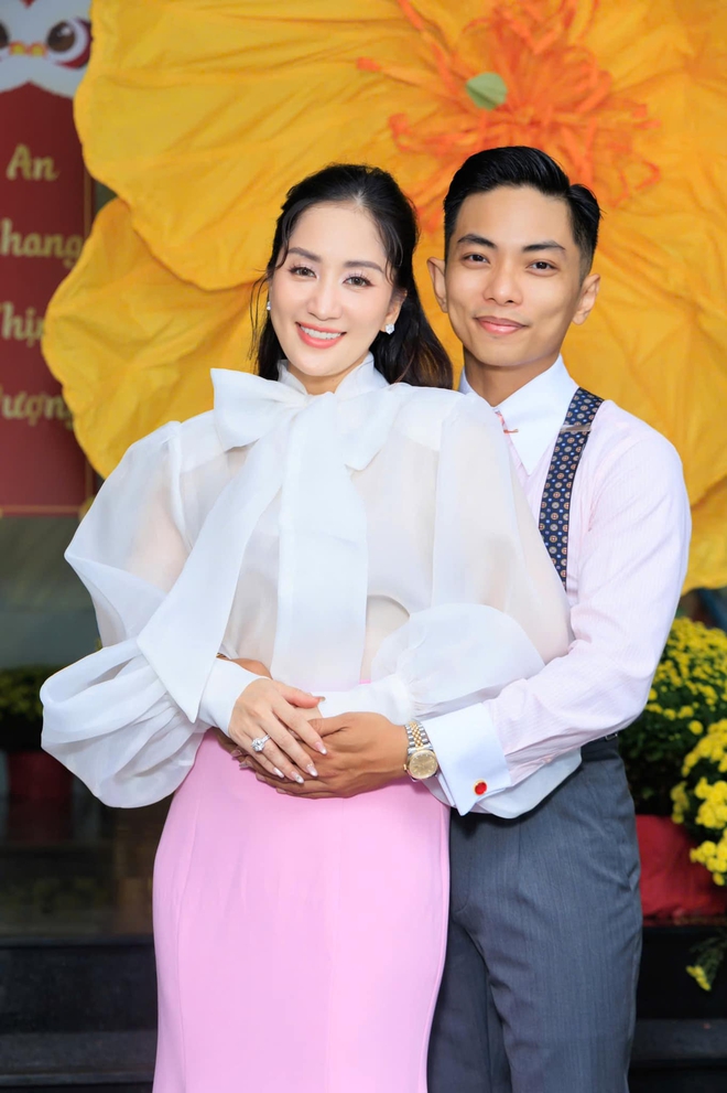 Đang nấu ăn, Khánh Thi bỗng nói 1 câu khiến Phan Hiển "lạnh sống lưng"- Ảnh 3.