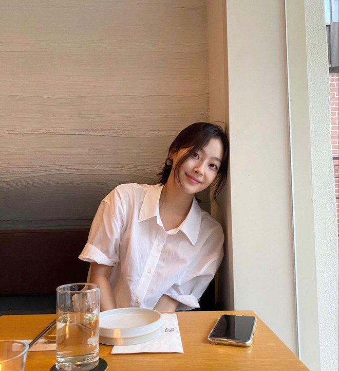 Nữ diễn viên Đẹp hơn thiên đường: Visual sang chảnh, style đời thường "10 điểm không có nhưng"- Ảnh 2.