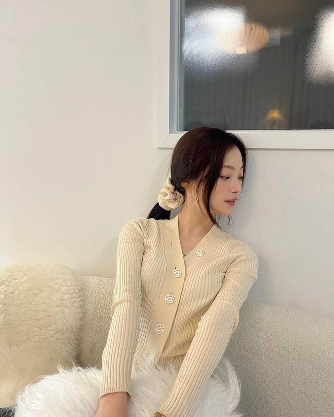 Nữ diễn viên Đẹp hơn thiên đường: Visual sang chảnh, style đời thường "10 điểm không có nhưng"- Ảnh 20.