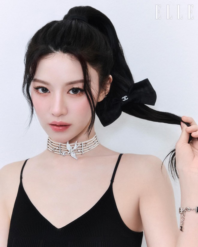 Bạn thân Han So Hee bình thường là nữ thần AI, nay ra sân bay luộm thuộm như chưa tỉnh cơn mê- Ảnh 10.
