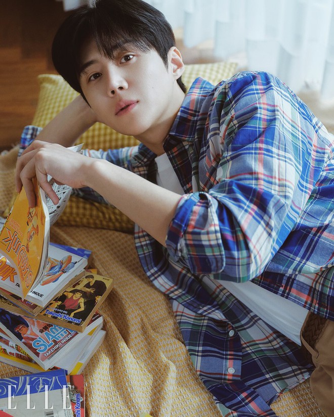 Kim Seon Ho tạo trend khắp châu Á nhưng lần đầu làm 1 việc: Đẹp trai nhưng luống cuống như nhân viên mới tan can- Ảnh 9. Kim Seon Ho tạo trend khắp châu Á nhưng lần đầu làm 1 việc: Đẹp trai nhưng luống cuống như nhân viên mới tan can- Ảnh 9.