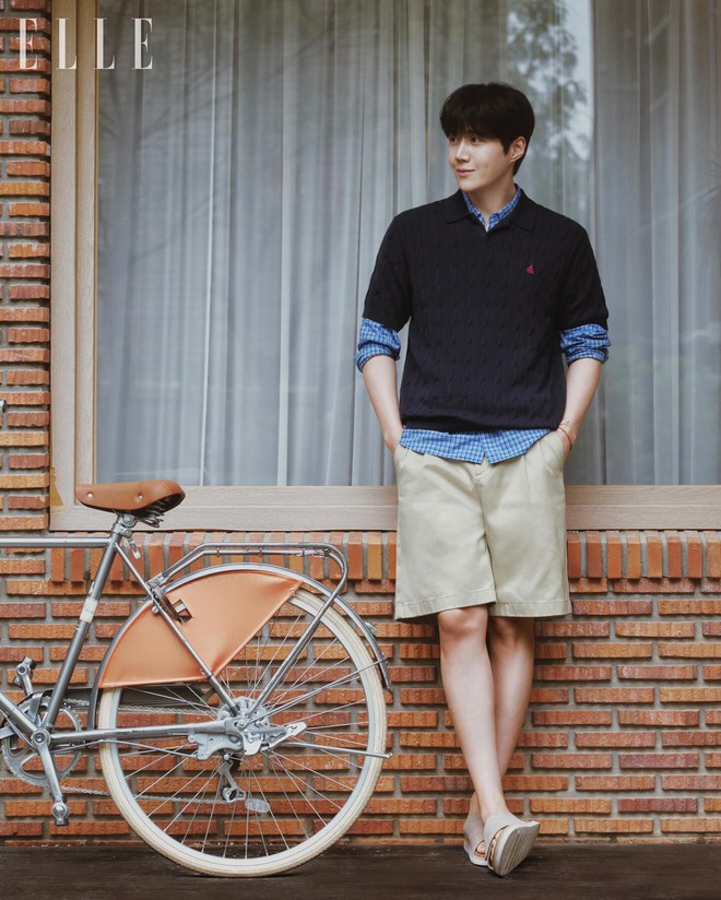 Kim Seon Ho tạo trend khắp châu Á nhưng lần đầu làm 1 việc: Đẹp trai nhưng luống cuống như nhân viên mới tan can- Ảnh 10. Kim Seon Ho tạo trend khắp châu Á nhưng lần đầu làm 1 việc: Đẹp trai nhưng luống cuống như nhân viên mới tan can- Ảnh 10.