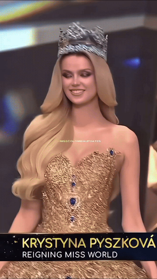 Nữ hoàng Elsa trên sân khấu Miss World: Từ người đến váy đều đẹp vô thực, một nửa có công ekip Việt Nam- Ảnh 2. Nữ hoàng Elsa trên sân khấu Miss World: Từ người đến váy đều đẹp vô thực, một nửa có công ekip Việt Nam- Ảnh 2.