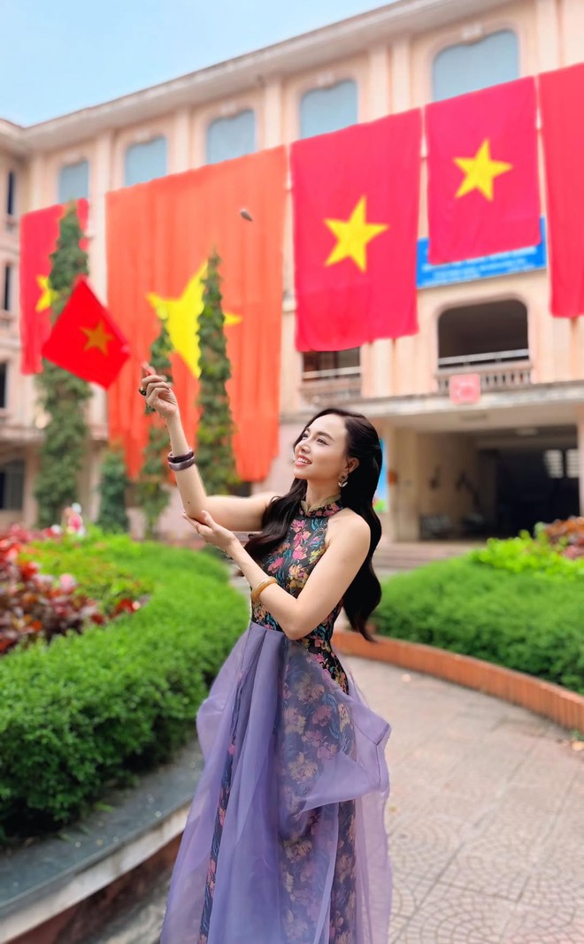 "Nóc nhà" của đạo diễn phim Thám Tử Kiên: Visual chấn động suốt 20 năm, nhìn style thì còn đỉnh nữa!- Ảnh 7. "Nóc nhà" của đạo diễn phim Thám Tử Kiên: Visual chấn động suốt 20 năm, nhìn style thì còn đỉnh nữa!- Ảnh 7.
