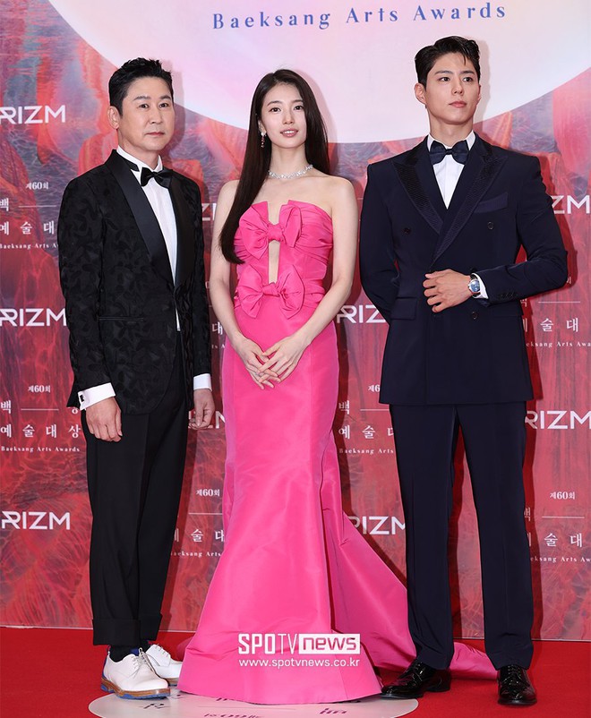 Suzy đẹp xuất sắc bên cạnh Park Bo Gum, hẳn là vì có thêm 1 danh phận khác sau 7 năm- Ảnh 7. Suzy đẹp xuất sắc bên cạnh Park Bo Gum, hẳn là vì có thêm 1 danh phận khác sau 7 năm- Ảnh 7.