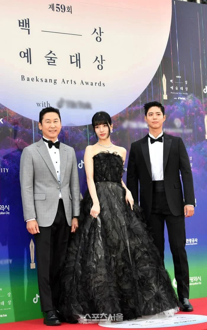 Suzy đẹp xuất sắc bên cạnh Park Bo Gum, hẳn là vì có thêm 1 danh phận khác sau 7 năm- Ảnh 2. Suzy đẹp xuất sắc bên cạnh Park Bo Gum, hẳn là vì có thêm 1 danh phận khác sau 7 năm- Ảnh 2.