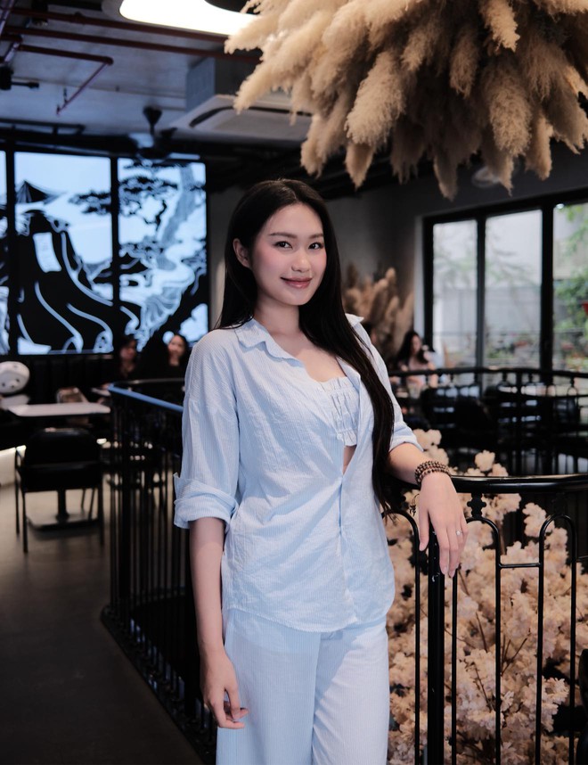Bữa tiệc visual: Doãn Hải My khí chất "tiểu thư thành thị", đọ sắc 2 hot mom nhan sắc đỉnh nhất nhì làng bóng đá- Ảnh 3.