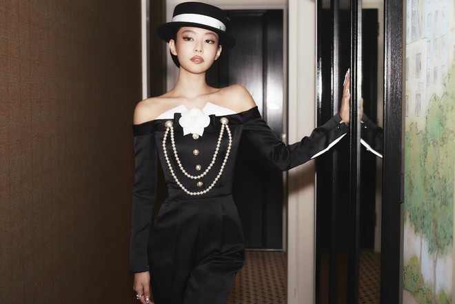 Jennie đẹp như minh tinh điện ảnh trong loạt khung hình full HD, Met Gala “lộc” quá rồi!- Ảnh 5.