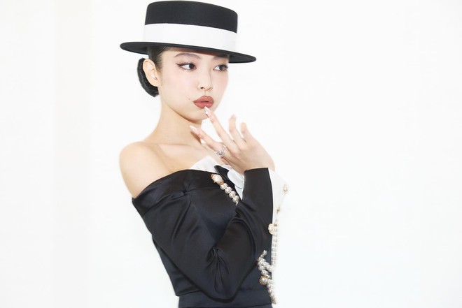 Jennie đẹp như minh tinh điện ảnh trong loạt khung hình full HD, Met Gala “lộc” quá rồi!- Ảnh 9.