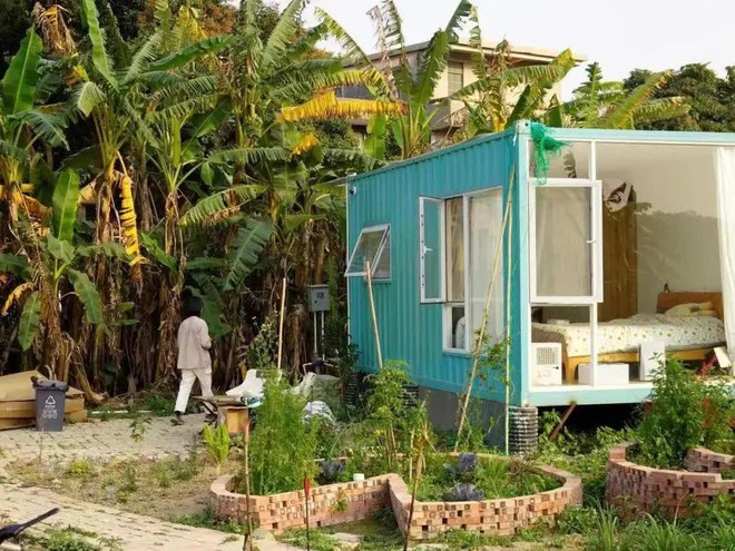 "Cuốc đất 5 phút thở không ra hơi, cày ruộng nửa ngày phải đi truyền nước": Ở phố mất job - ở quê mất sức- Ảnh 6. "Cuốc đất 5 phút thở không ra hơi, cày ruộng nửa ngày phải đi truyền nước": Ở phố mất job - ở quê mất sức- Ảnh 6.