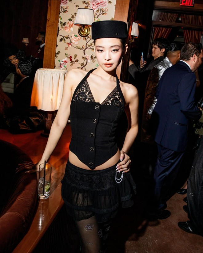 Jennie đẹp như minh tinh điện ảnh trong loạt khung hình full HD, Met Gala “lộc” quá rồi!- Ảnh 20.