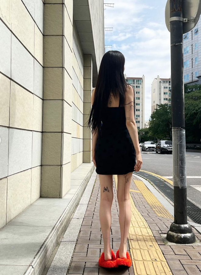 Mỹ nhân đẹp nhất thế giới phải chịu đau 30 lần để có đôi chân cực phẩm đang viral cõi mạng- Ảnh 4. Mỹ nhân đẹp nhất thế giới phải chịu đau 30 lần để có đôi chân cực phẩm đang viral cõi mạng- Ảnh 4.