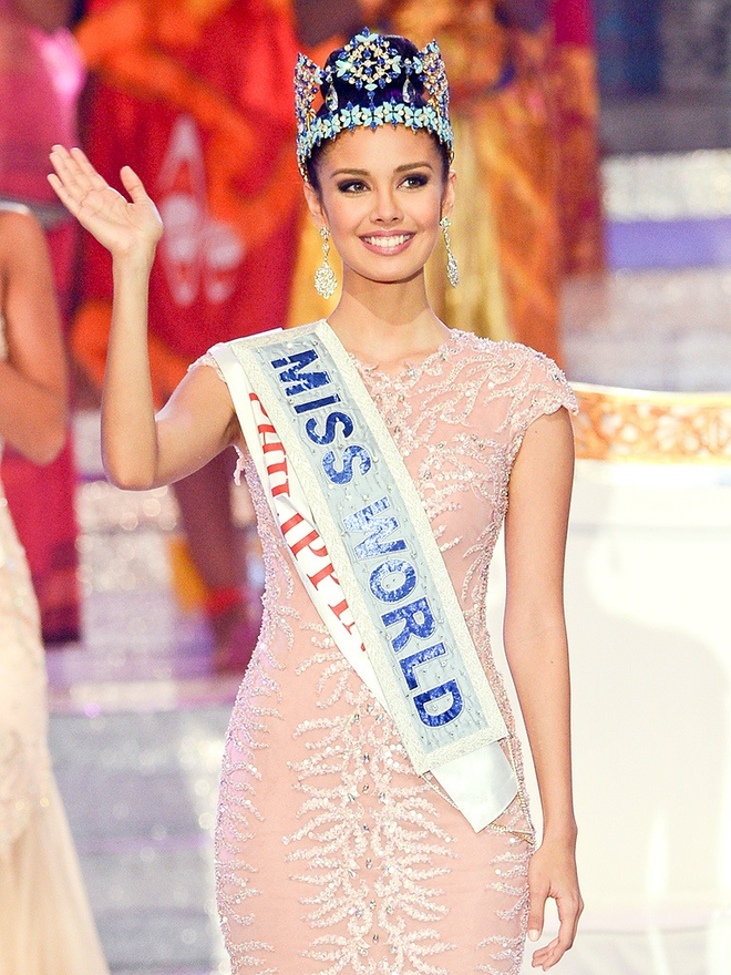 Tân Hoa hậu thế giới 2025 chơi hệ tâm linh, “xào lại” bí kíp đăng quang của 2 Miss World tiền nhiệm- Ảnh 8. Tân Hoa hậu thế giới 2025 chơi hệ tâm linh, “xào lại” bí kíp đăng quang của 2 Miss World tiền nhiệm- Ảnh 8.
