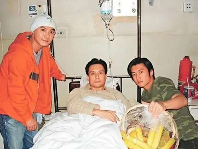 Quá khứ gây sốc của Tạ Đình Phong: Đánh hội đồng đàn anh thừa sống thiếu chết, ngồi tù vì tội lỗi khó tha thứ- Ảnh 6. Quá khứ gây sốc của Tạ Đình Phong: Đánh hội đồng đàn anh thừa sống thiếu chết, ngồi tù vì tội lỗi khó tha thứ- Ảnh 6.