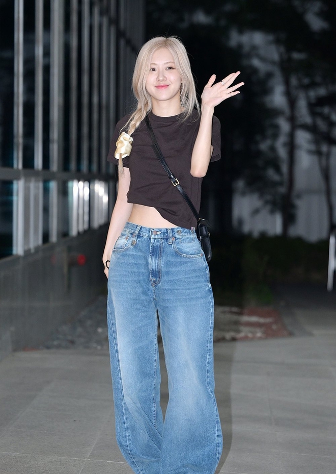 "Thành viên gầy nhất BLACKPINK" mê mãi kiểu áo quần này!- Ảnh 10.