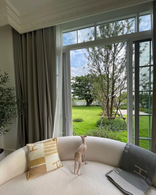 Soi địa điểm cầu hôn trị giá 138 tỷ của "ma nữ đẹp nhất Thái Lan": Đủ wow rồi!- Ảnh 15. Soi địa điểm cầu hôn trị giá 138 tỷ của "ma nữ đẹp nhất Thái Lan": Đủ wow rồi!- Ảnh 15.