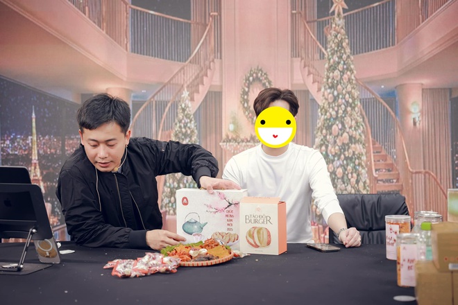 1 thành viên chủ chốt team Quang Linh Vlogs có động thái trở lại sau 3 tháng: Rưng rưng nước mắt- Ảnh 3.
