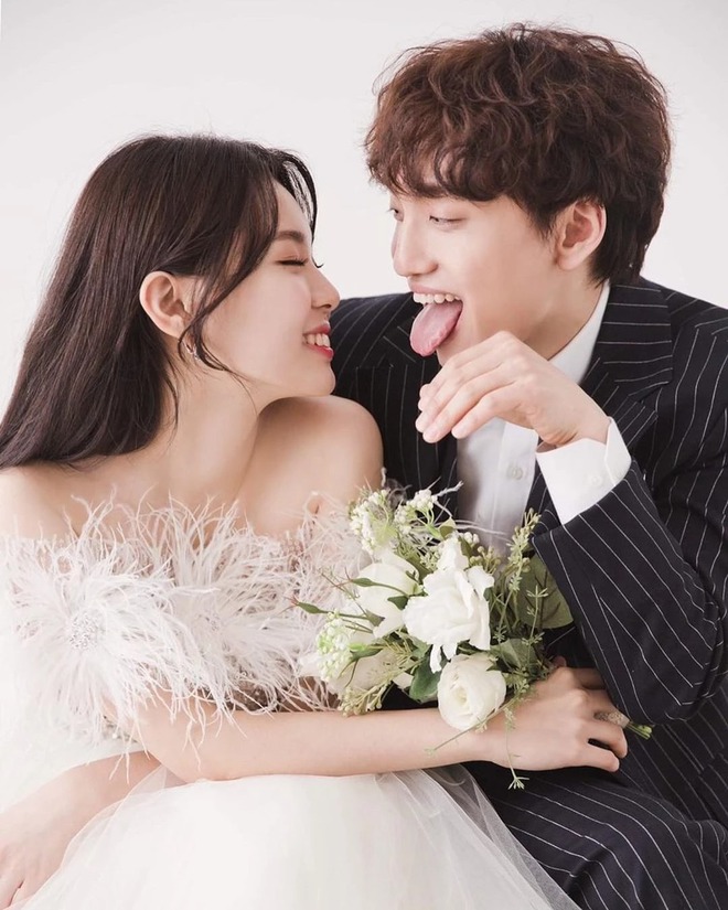 Căng: 1 nữ ca sĩ đâm đơn kiện "tiểu tam" ra tòa, chồng nhạc sĩ có hành động gây phẫn nộ- Ảnh 4. Căng: 1 nữ ca sĩ đâm đơn kiện "tiểu tam" ra tòa, chồng nhạc sĩ có hành động gây phẫn nộ- Ảnh 4.