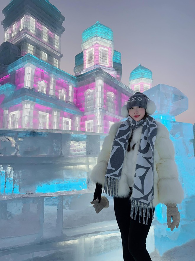 Cuộc sống kín tiếng, chuẩn thượng lưu của Ngọc Loan - mỹ nhân có khuôn mặt đẹp nhất The Face mùa đầu- Ảnh 6. Cuộc sống kín tiếng, chuẩn thượng lưu của Ngọc Loan - mỹ nhân có khuôn mặt đẹp nhất The Face mùa đầu- Ảnh 6.