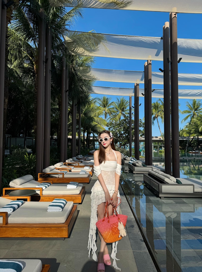 Cuộc sống kín tiếng, chuẩn thượng lưu của Ngọc Loan - mỹ nhân có khuôn mặt đẹp nhất The Face mùa đầu- Ảnh 5. Cuộc sống kín tiếng, chuẩn thượng lưu của Ngọc Loan - mỹ nhân có khuôn mặt đẹp nhất The Face mùa đầu- Ảnh 5.