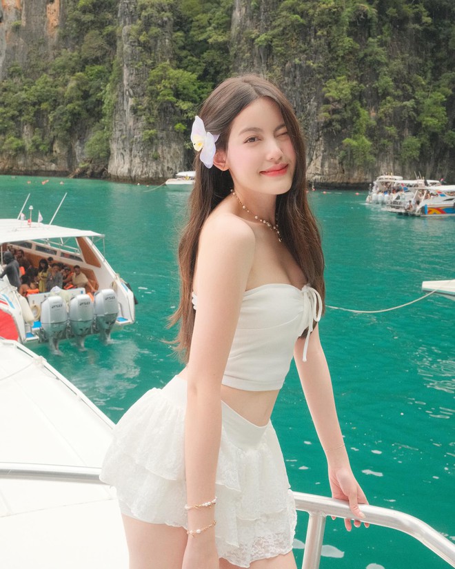 Bạn gái HIEUTHUHAI bị soi nâng cấp vòng 1- Ảnh 6. Bạn gái HIEUTHUHAI bị soi nâng cấp vòng 1- Ảnh 6.