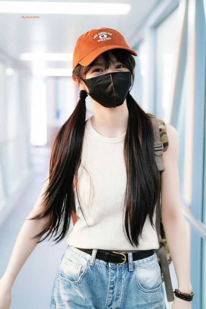 Mỹ nhân "mặt học sinh, dáng phụ huynh" gợi cảm nhất Cbiz: Visual chưa từng xuống phong độ, style đỉnh miễn bàn!- Ảnh 22.