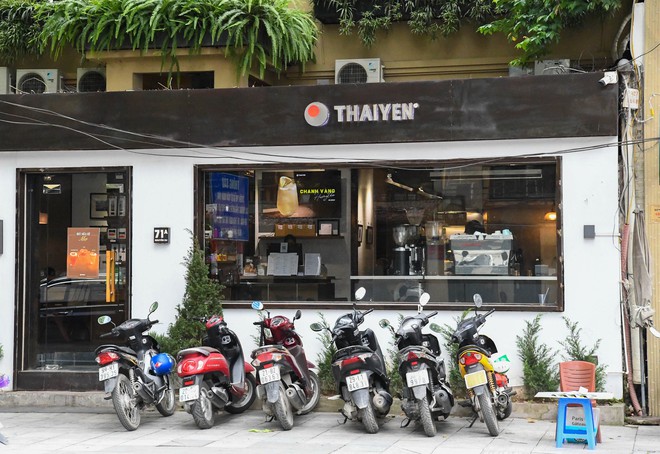 THAIYEN: Từ những quán cà phê chill chill mang đầy hoài niệm, đến phong cách công nghiệp mới khiến nhiều người "lạc quẻ cảm xúc"- Ảnh 12. THAIYEN: Từ những quán cà phê chill chill mang đầy hoài niệm, đến phong cách công nghiệp mới khiến nhiều người "lạc quẻ cảm xúc"- Ảnh 12.