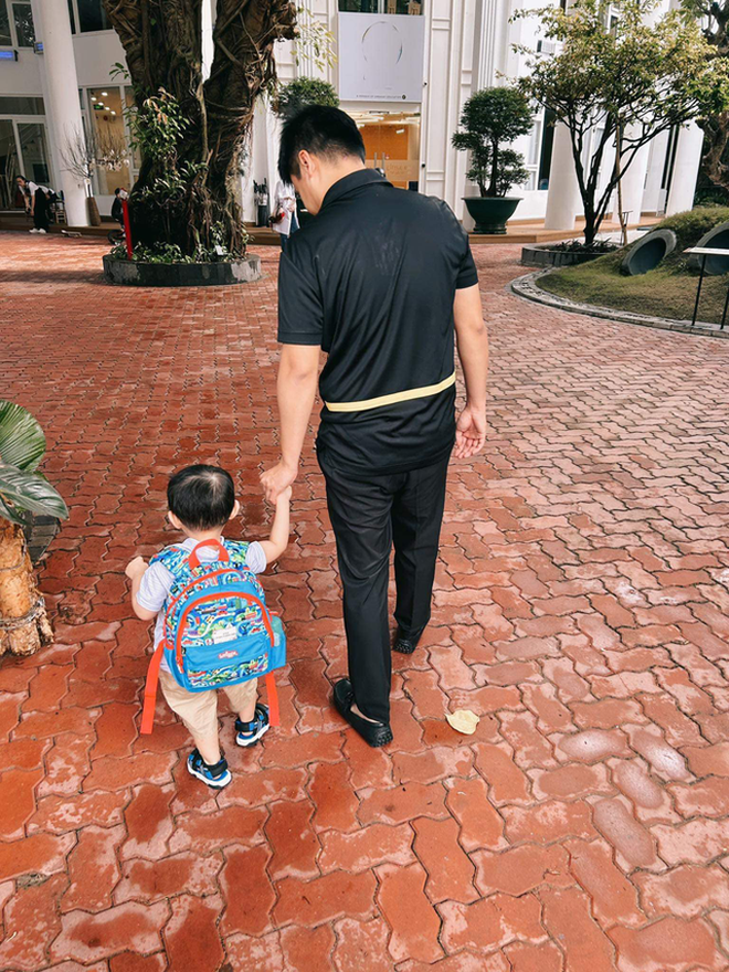 4 năm, đăng đúng 3 tấm ảnh có mặt vợ - cuộc hôn nhân ông chủ Saigon Square vẫn khiến người ta "chỉ biết ước"- Ảnh 10.