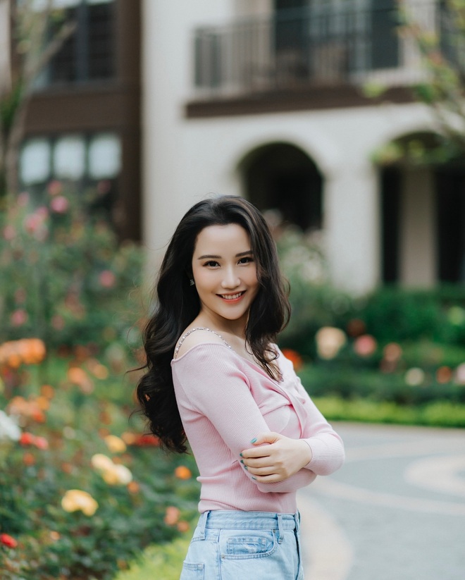 4 năm, đăng đúng 3 tấm ảnh có mặt vợ - cuộc hôn nhân ông chủ Saigon Square vẫn khiến người ta "chỉ biết ước"- Ảnh 7.