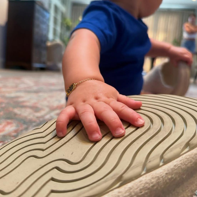 Justin Bieber trong Ngày của Cha đầu tiên: "Flex" vòng vàng gần 18 triệu tặng con trai, bất ngờ bị vợ mắng cực gắt?- Ảnh 1. Justin Bieber trong Ngày của Cha đầu tiên: "Flex" vòng vàng gần 18 triệu tặng con trai, bất ngờ bị vợ mắng cực gắt?- Ảnh 1.