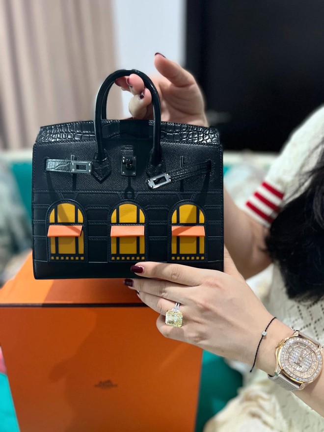 Gọi lái xe riêng là "nô bộc", chi trăm triệu sắm đồ hiệu là "cạn phước": 1 nữ chủ tịch nổi tiếng bị phản ứng- Ảnh 4.