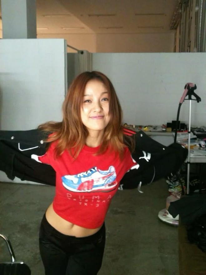"Nữ hoàng gợi cảm" Lee Hyori tự tung ảnh quá khứ chưa từng thấy- Ảnh 6. "Nữ hoàng gợi cảm" Lee Hyori tự tung ảnh quá khứ chưa từng thấy- Ảnh 6.