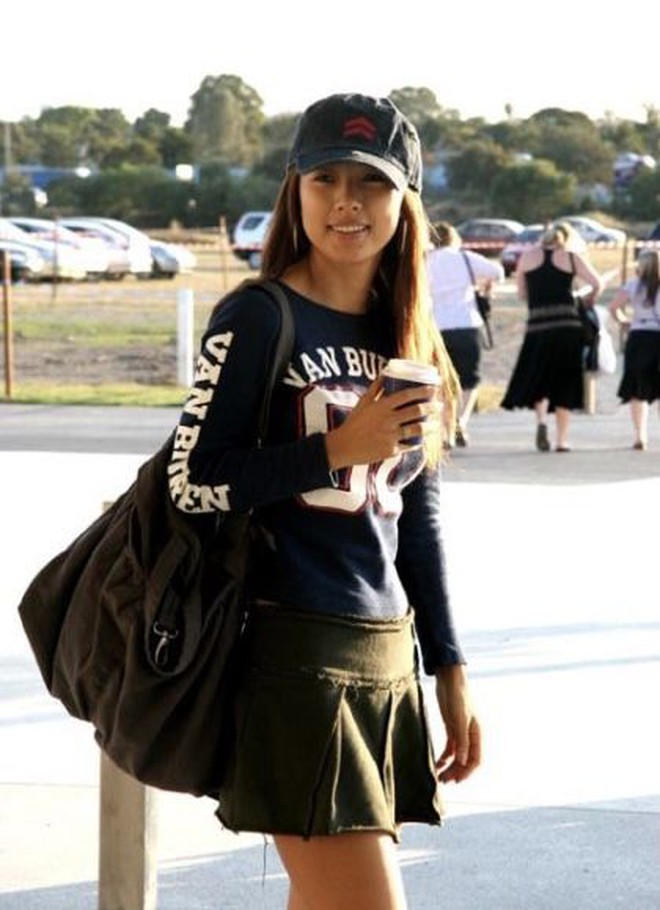 "Nữ hoàng gợi cảm" Lee Hyori tự tung ảnh quá khứ chưa từng thấy- Ảnh 2. "Nữ hoàng gợi cảm" Lee Hyori tự tung ảnh quá khứ chưa từng thấy- Ảnh 2.