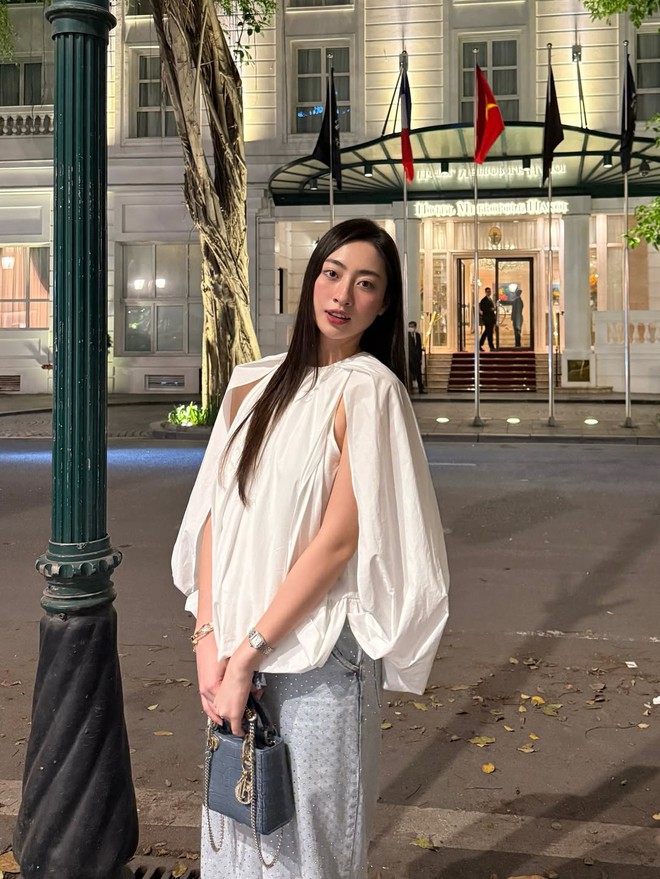 Nàng Hậu có đôi chân dài 1m22 mê đắm 1 item: Diện thế nào cũng xinh, nịnh dáng thôi nhé!- Ảnh 3.